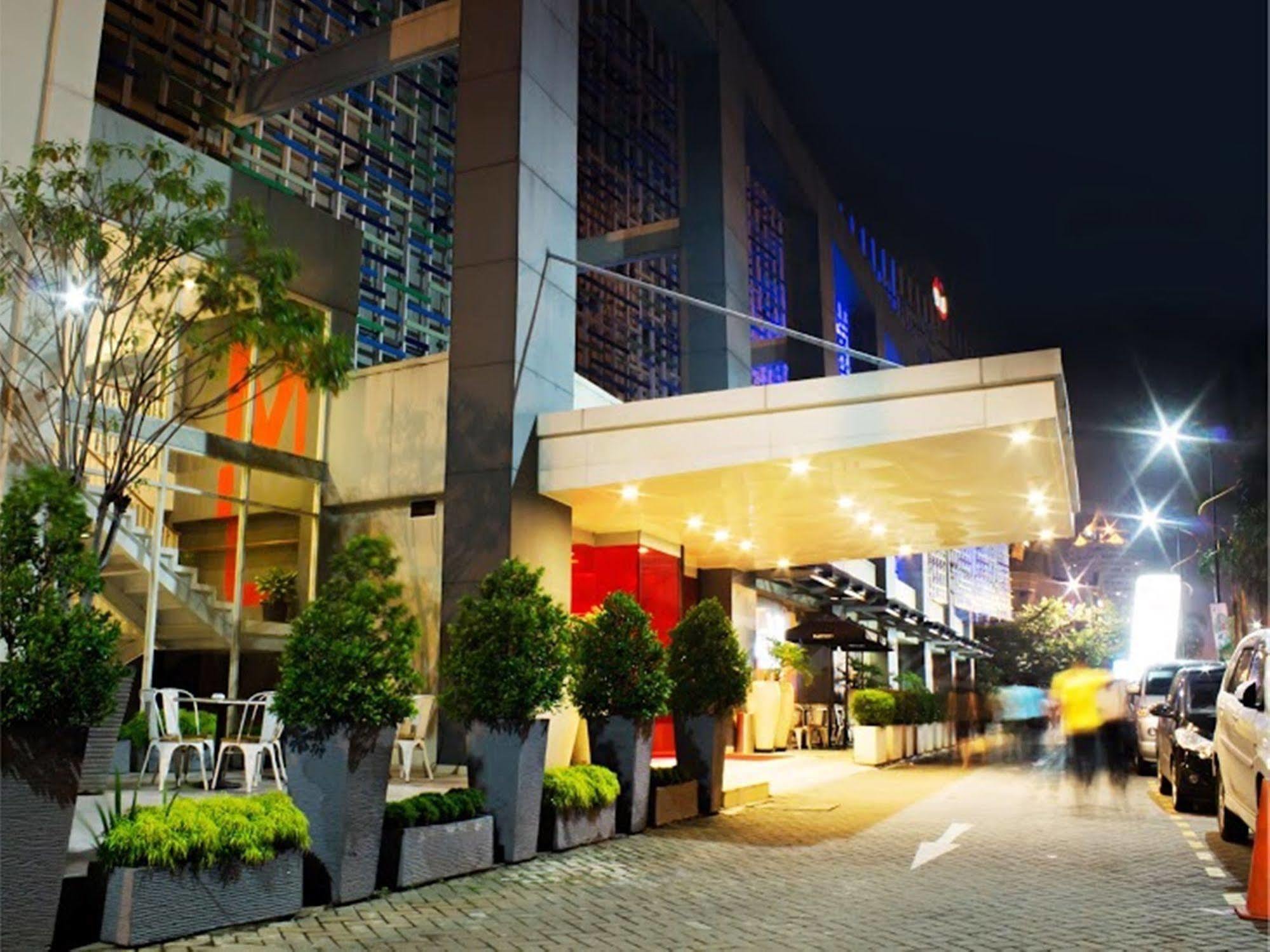 1O1 Urban Jakarta Kelapa Gading Экстерьер фото